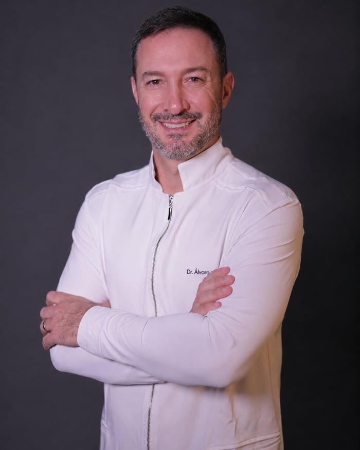 Dr. Álvaro Volpato